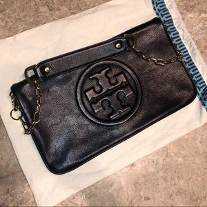 Like New Black leather Tory Burch Reva